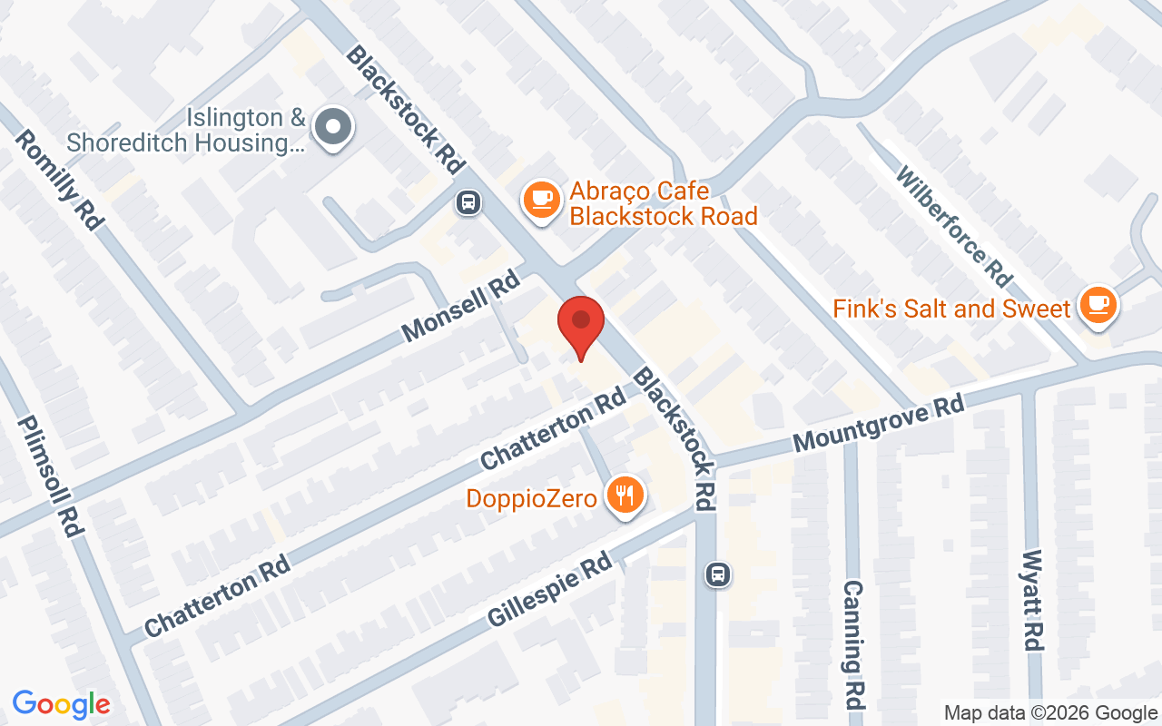 Map showing the location of Margaux salon Highbury